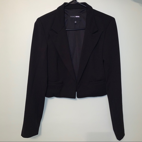 Black Fashion Nova Cropped Blazer - Picture 1 of 2